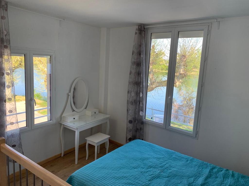 Gite De La Tour Saint-Pierre-de-Boeuf Eksteriør billede